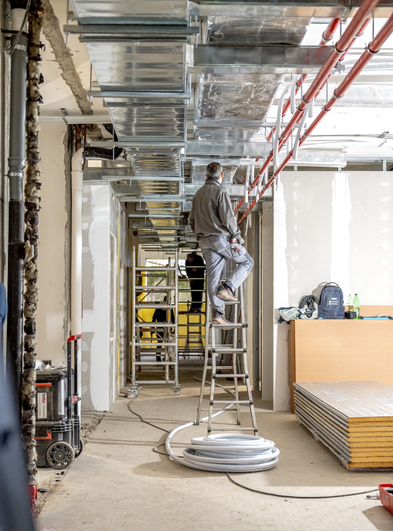 Installazione e coordinamento degli impianti tecnologici in cantiere